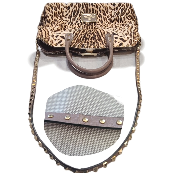 Garavani VALENTINO Exotic Leopard Calf Hair Leather Cavallini Handbag Rockstud - Picture 14 of 17